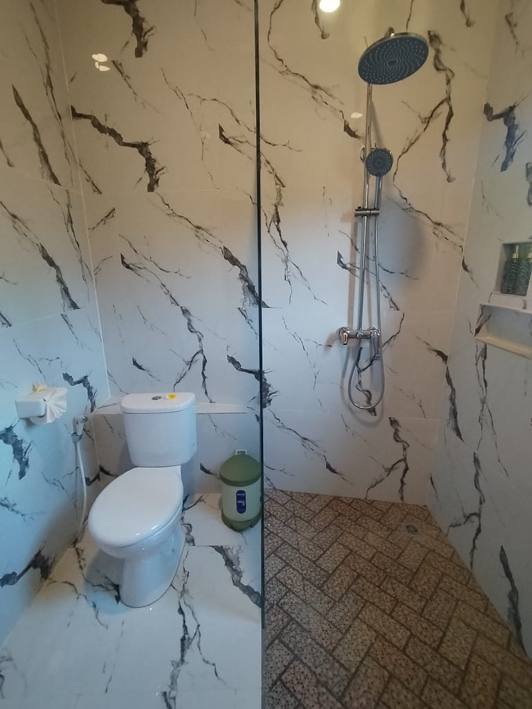 Bathroom at Pondok Idaman — view 3